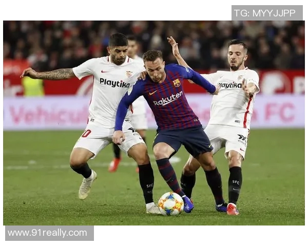 国王杯激战巴塞罗那对韦斯卡精彩瞬间回顾与分析